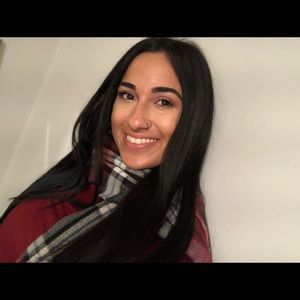 Meet your Posher, Sally